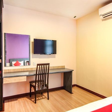 Super Oyo 43930 Hotel Esplanade Sandakan Exterior photo