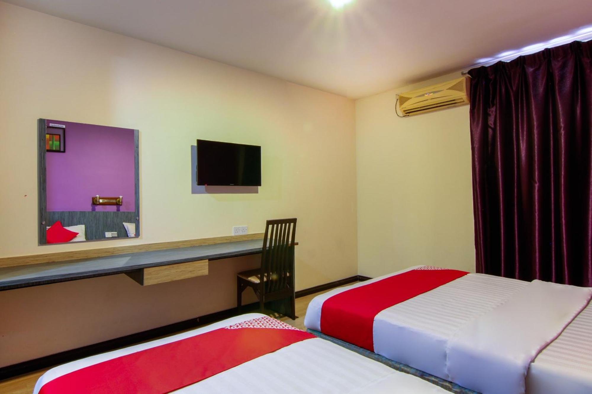 Super Oyo 43930 Hotel Esplanade Sandakan Exterior photo